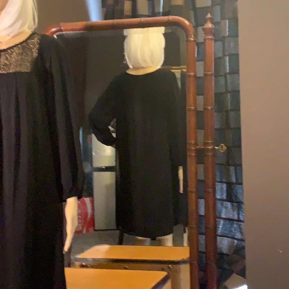 NWT OVERSIZED BLACK DRESS - Picture 5 of 9
